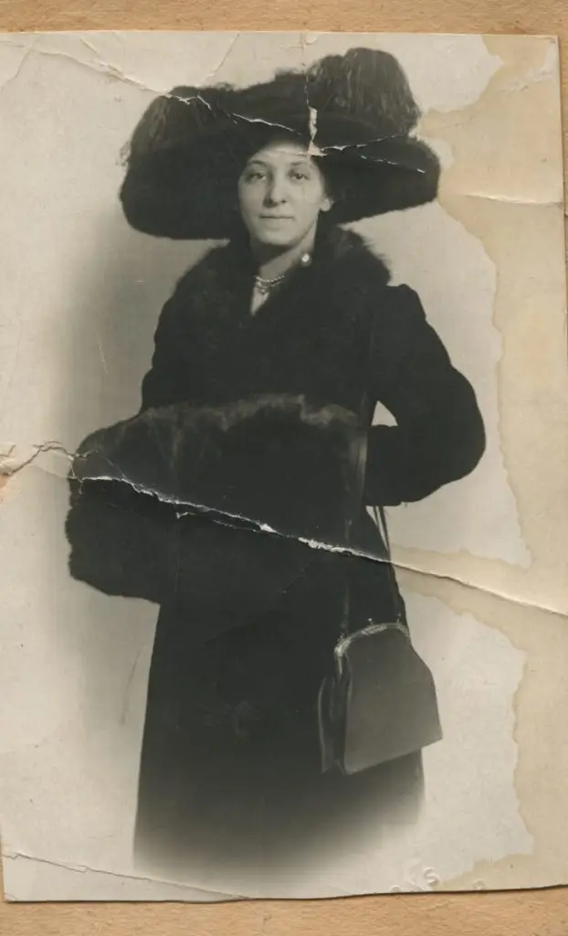 How to Restore Old Photos at Home: A Beginner’s Guide 25 top photo restoration melbourne