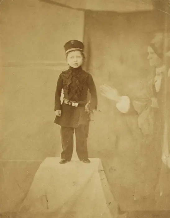 Unveiling Secrets: The Enigmatic World of Spirit Photography in the 19th Century 49 spirit photography photo restoration