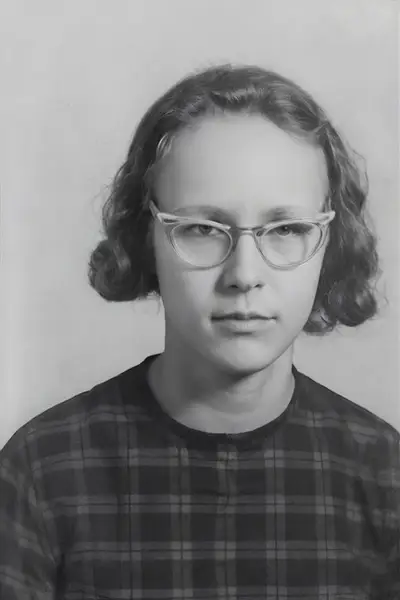 Photo retoration of Girl before
